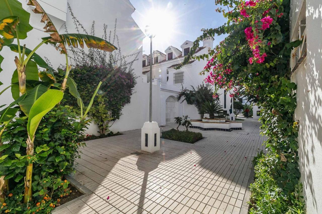 Sur Suites Castillo Fuengirola Eksteriør bilde